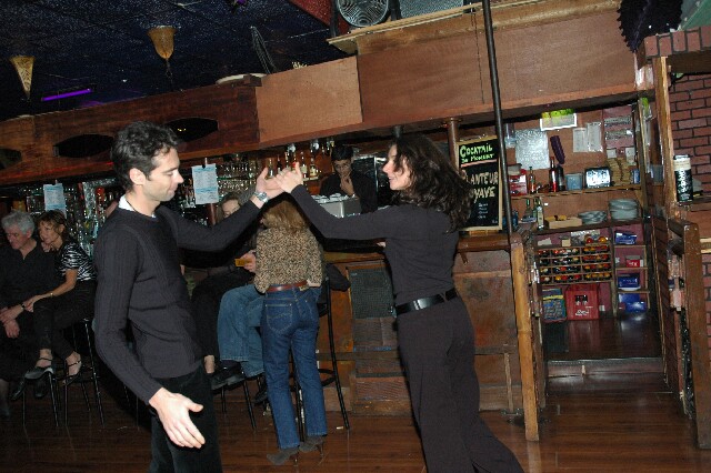 min 2005 12 18 sharkys 083